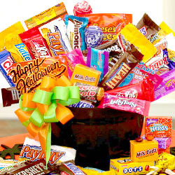 Holloween-Candy-Caldron-Gift-Basket