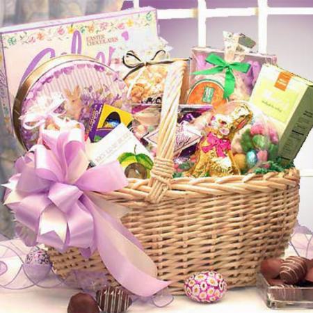Spring-Deluxe-Easter-Gift-Baskets