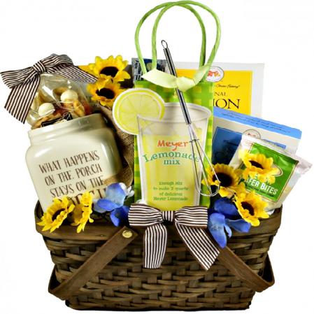 GIFT BASKET FOR MAMA