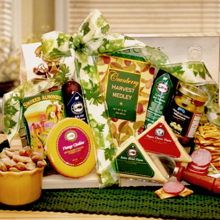 DISTINCTIVE-GOURMET-FOOD-GIFT-BOARD