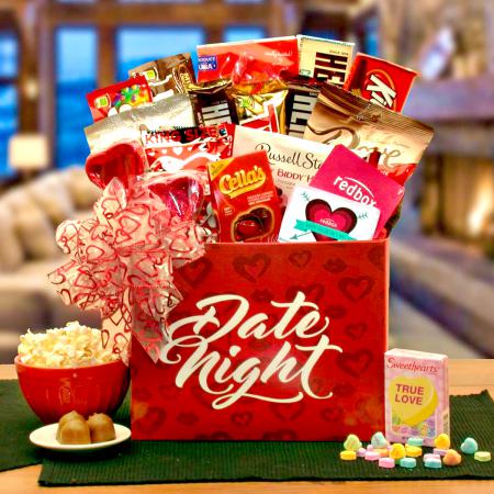 date night gift basket for lovers