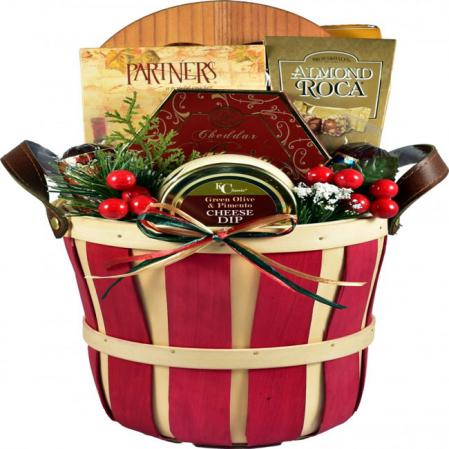 festive-Christmas-bushel-basket-gift-basket