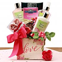love in bloom spa gift set